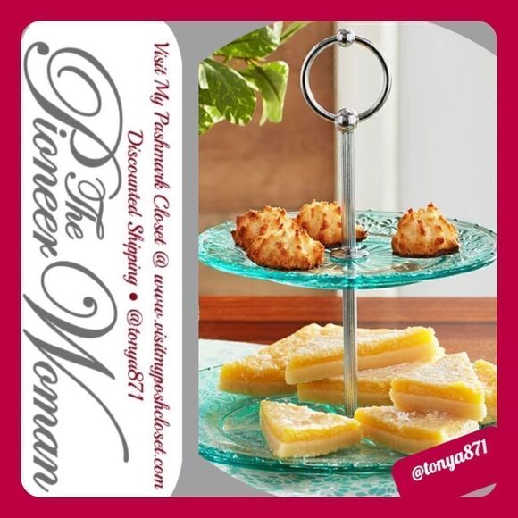 🦋 New Pioneer Woman Cassie Embossed Glass 2 Tier Serving Tray, Teal - Picture 1 of 6